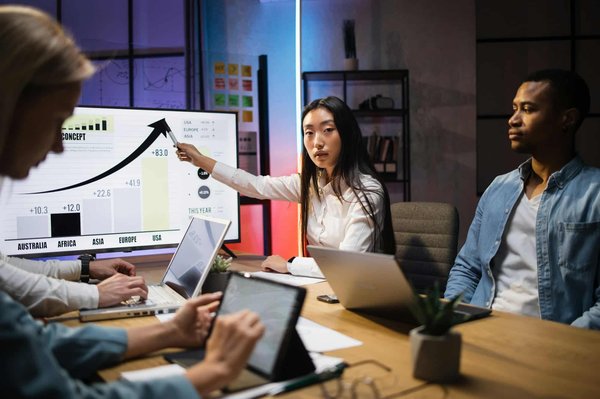 How to Use AI and Machine Learning for Real Estate Market Analysis?